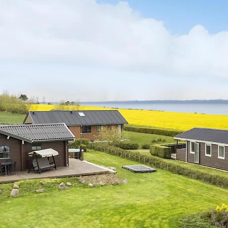 Cozy In With Wifi Holiday home